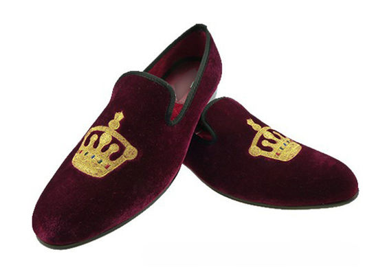 Motif Mens Summer Loafers, Slip On Crown Embroidery Mens Velvet Slippers