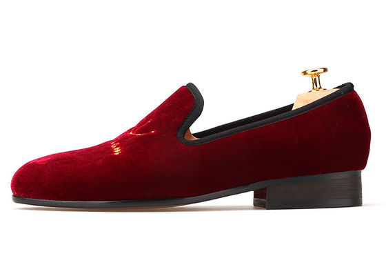 OEM Mens Velvet Loafers Geborduurde Flat Casual Shoes Mensen Schoeisel Voor Partij