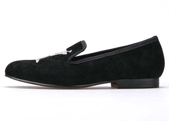 Borduurwerk Mensen Fluwelen Loafers Mensen Zwarte Rokerschoenen Met Wijnglas Ontwerp