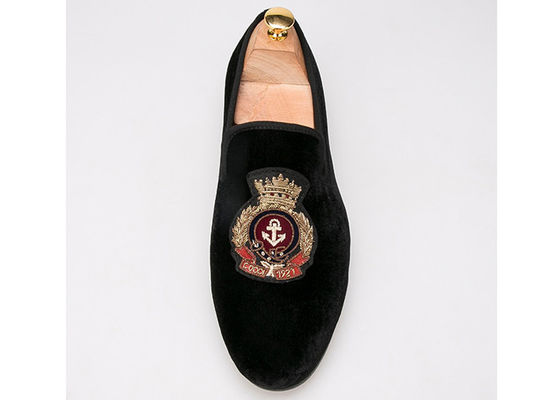 Logo Geborduurde fluwelen loafers Royal Style Luxe Fluwelen slippers voor mannen