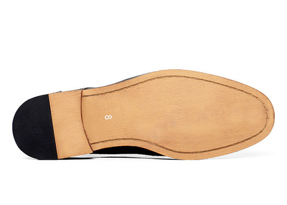Suede lederen flatschoenen, handgemaakte grijze mannen lederen rijschoenen.