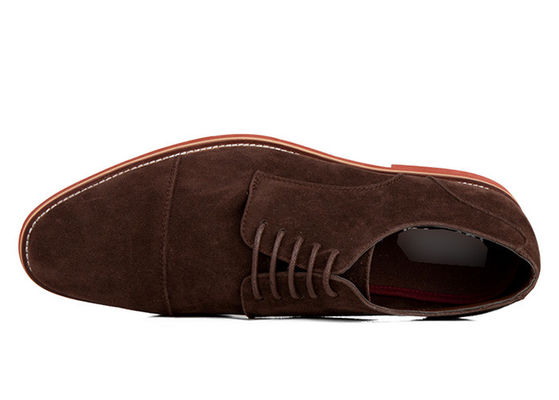 Klassieke echte leer schoenen, ronde teen bruine suede rijschoenen