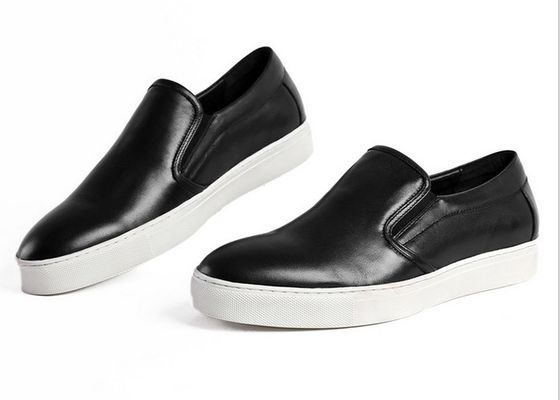 Outdoor joggeschoenen voor mannen, echte leren sneakers.