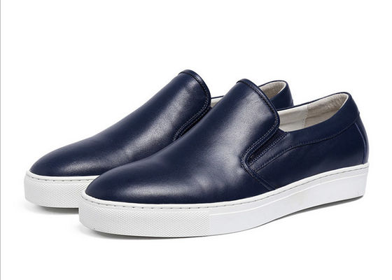 Outdoor joggeschoenen voor mannen, echte leren sneakers.
