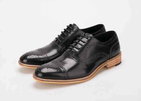 Britse stijl handgemaakte mannenjurk schoenen Echt leer Oxford Brogues Formele schoenen