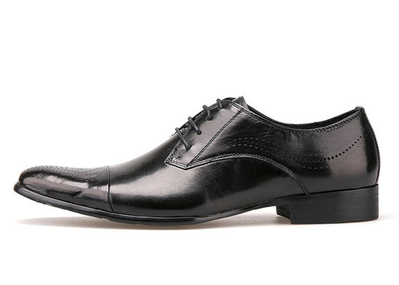 Mensen schoenen met kanten, lederen schoenen, waterdichte schoenen, Britse stijl, zwarte schoenen.