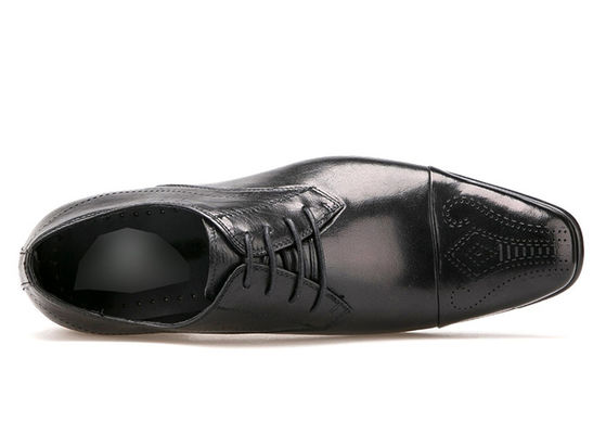 Mensen schoenen met kanten, lederen schoenen, waterdichte schoenen, Britse stijl, zwarte schoenen.