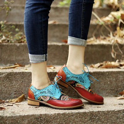 Britse stijl vrouwen Brogue Oxford schoenen Meerdere kleuren vrouwen Lederschoenen Derby