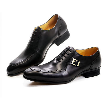 Embossing Patent Leather Men Formal Dress Shoes Bruin ODM goedgekeurd
