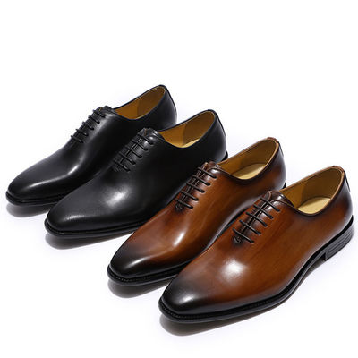 Echte lederen herenschoenen Italiaanse stijlvolle zwarte / bruine zakelijke schoenen