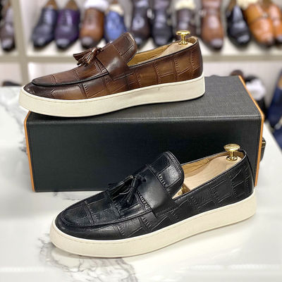 Mensen met lage hakken Slip On Tassel Schoenen Zwarte / Bruine Mannen Echte lederen casual schoenen