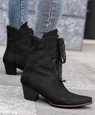 Zwarte vrouwelijke schoenen voor je stijl