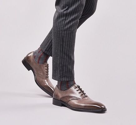 Mode mannen Formele jurk schoenen Echt leer mannen Zwarte kant op jurk schoenen