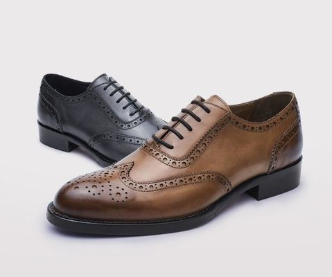 Zakelijke schoenen, zachte lederen schoenen voor mannen.