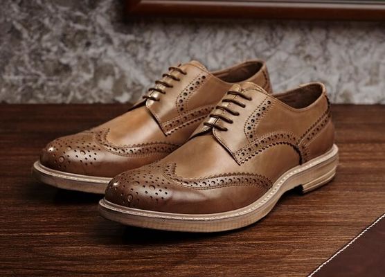 Handgemaakte gebrand mens formele lederen schoenen, op maat gemaakt mens bruine kanten up dress schoenen