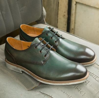 Comfortabele sportschoenen, schoenen voor de winter.