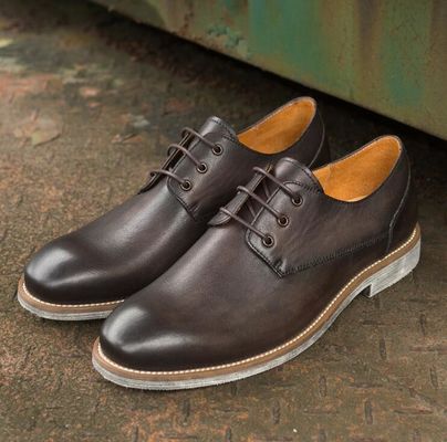Comfortabele sportschoenen, schoenen voor de winter.