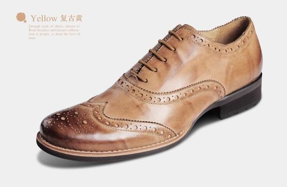 Zwakke mannen casual schoenen normale grootte bruine lederen brogue sneakers