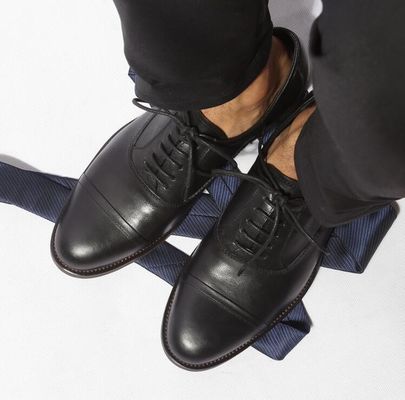 Echte lederen mannen schoenen met comfortabele puntige tenen