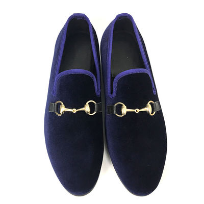 Handgemaakte zwarte fluwelen loaferschoenen geborduurde rode bodem platte herenschoenen
