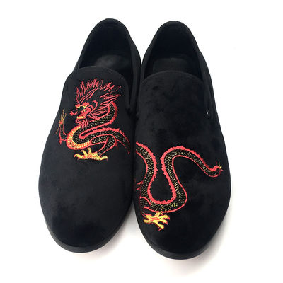 Slip On Mens Zwarte Suede Tassel Loafers Met Rood Lederen