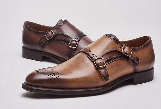 Italiaanse echte lederen monnikenschoenen, lederen loafers voor mannen in brogue detail
