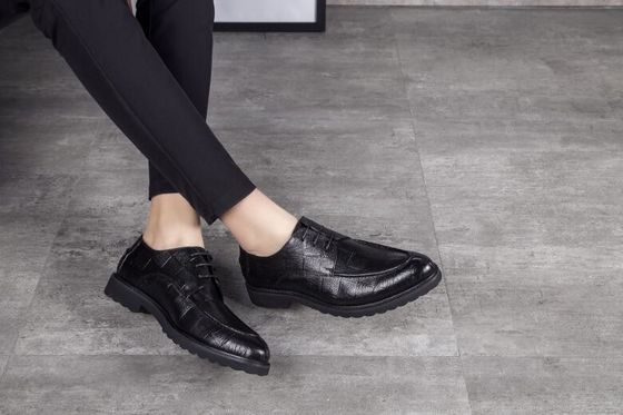 Zwarte slip op ronde teen mannen formele jurk schoenen lente / herfst Comfortabel