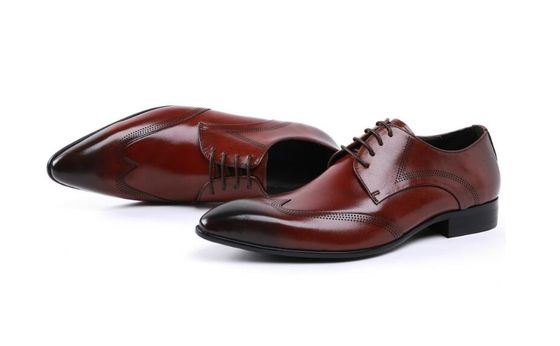 Custom Brogue Bruin Borstel Af Lederschoenen Comfortabele jurk Voor mannen