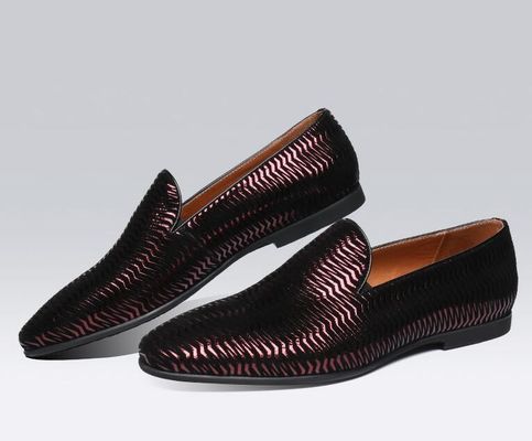 Bruine Italiaanse lederloafers Mensen Geweven lederloafers met golfpatroon
