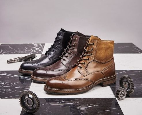 Comfortabele mannen Brogue bruine laarzen up mannen lederen half laarzen
