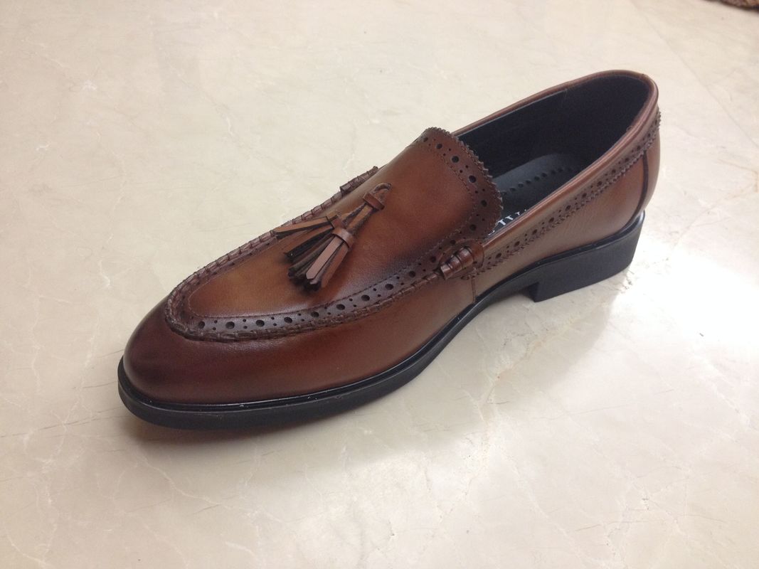 Tassel Bullock Hollow Out Men Formele jurk Schoenen Leisure Bruin Slip On jurk schoenen