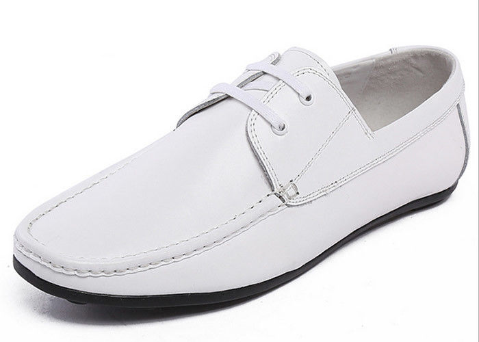 Witte koeienleer, zakelijke schoenen, originele design, moderne mannen slip-on loafers.