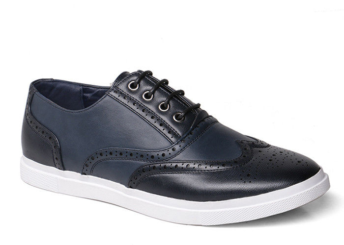 Comfortabele Mans Lace Up Sneakers Zwarte PU Lacing Mensen Schoenen Lederen Brogue Sneakers