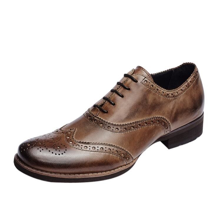 Zwakke mannen casual schoenen normale grootte bruine lederen brogue sneakers