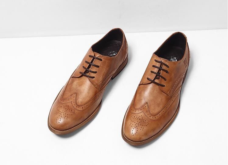 Echte lederen, zwarte Oxford schoenen, klassieke vintage schoenen.