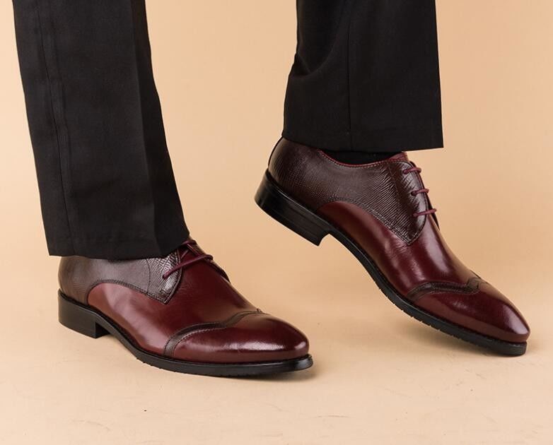 Handgemaakte echte leren mannen schoenen, casual leren schoenen voor bruiloft of feest.